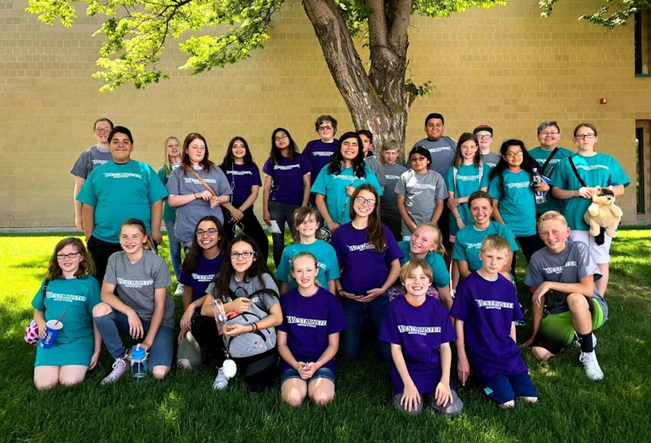 Hunter Jr. High Students Visit Colleges